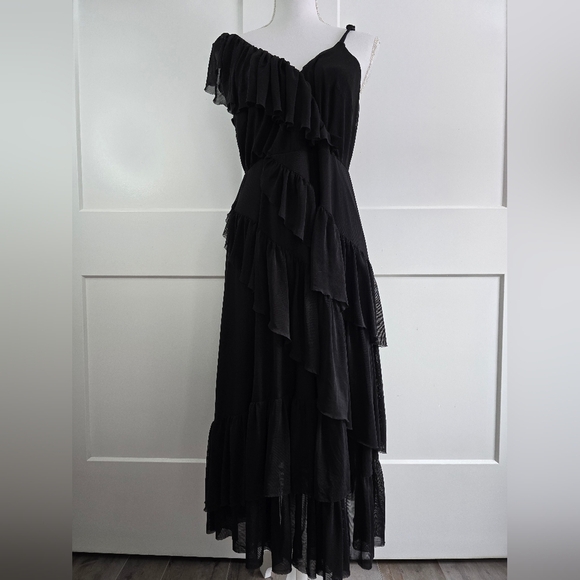 Torrid Elegant Black One-Shoulder Ruffle Dress - Picture 4 of 14
